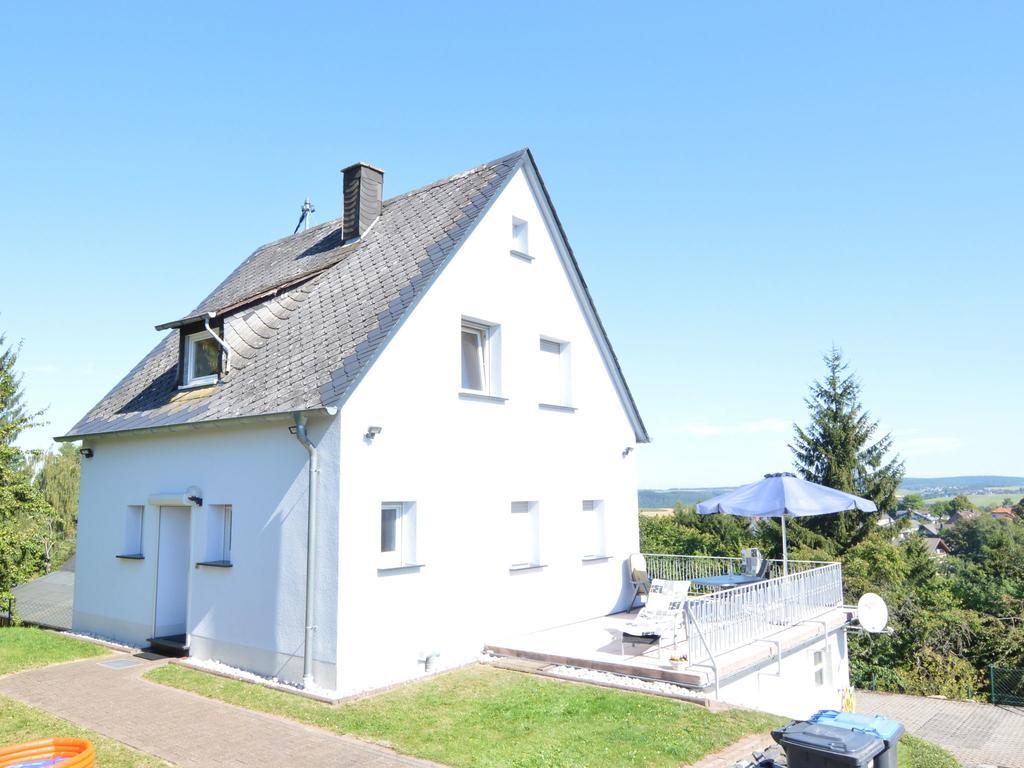 Peaceful Holiday Home In Rascheid Near Forest Geisfeld  Екстер'єр фото