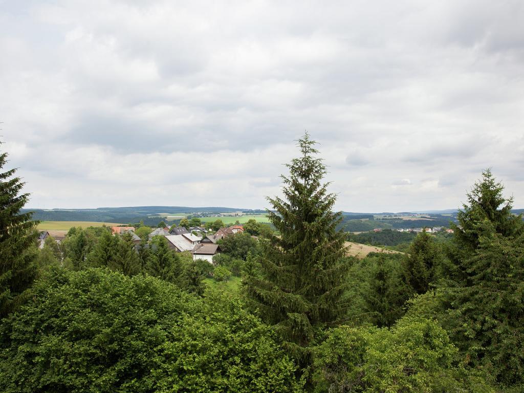 Peaceful Holiday Home In Rascheid Near Forest Geisfeld  Екстер'єр фото